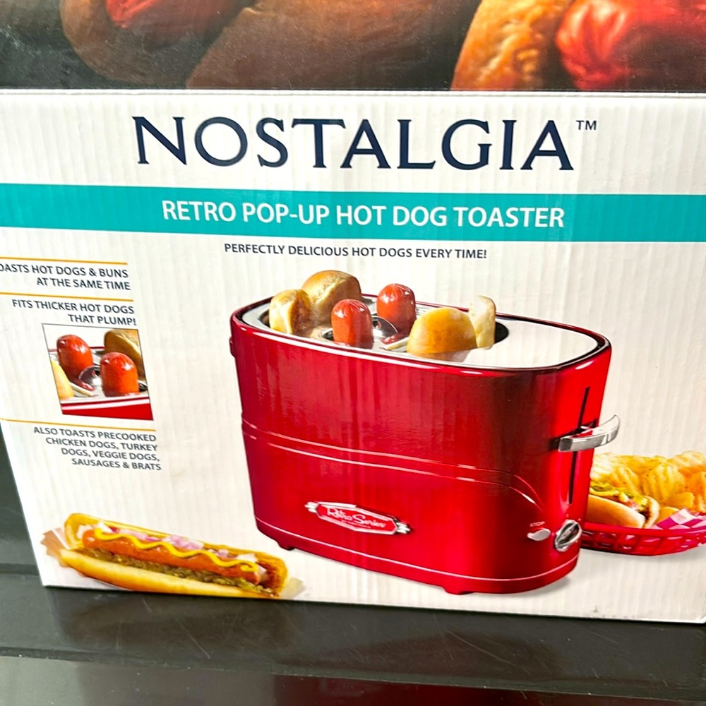 Nostalgia hot dog pop up toaster